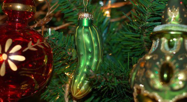 CHRISTMAS TRADITIONS FROM AROUND THE WORLD THATLL MAKE YOU GO, WHAAAT?  
