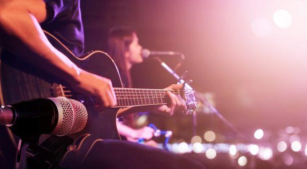 8 SPOTS TO ENJOY LIVE MUSIC IN DUBAI 