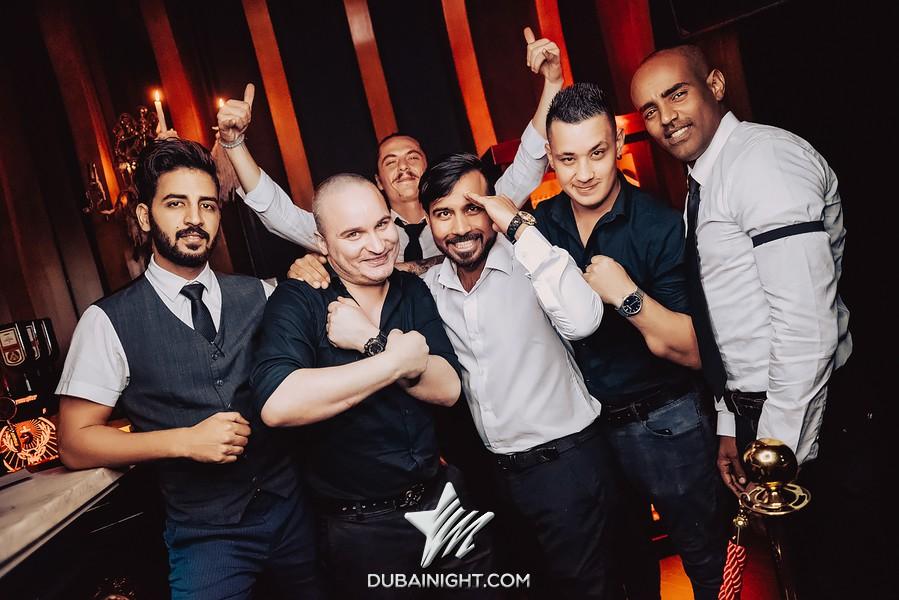 https://api.dubainight.com/static-image/legacy/event-photos/2017/05/02/photos2/1012677/vii-dubai-1012677_7.jpg