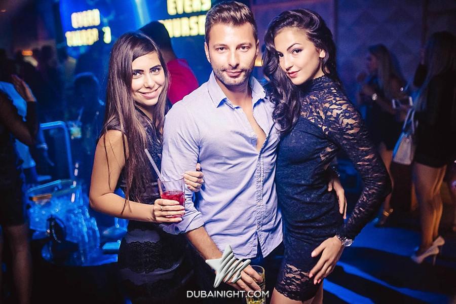 https://api.dubainight.com/static-image/legacy/event-photos/2017/12/21/photos2/1047171/billionaire-mansion-1047171_7.jpg