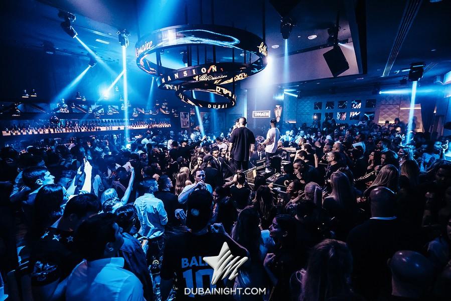 https://api.dubainight.com/static-image/legacy/event-photos/2017/12/24/photos2/1045256/billionaire-mansion-1045256_10.jpg