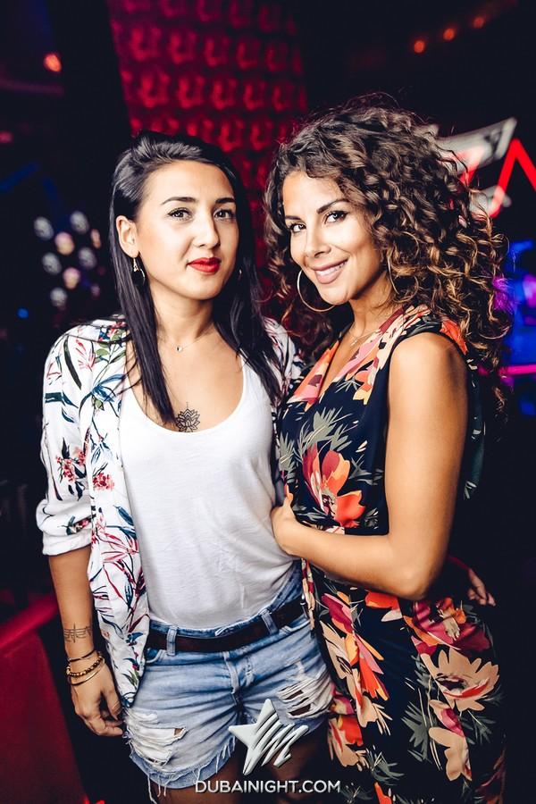 https://api.dubainight.com/static-image/legacy/event-photos/2018/01/02/photos2/1046590/dome-lounge-and-club-1046590_8.jpg