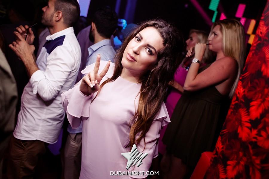 https://api.dubainight.com/static-image/legacy/event-photos/2018/03/27/photos2/1050667/dome-lounge-and-club-1050667_8.jpg