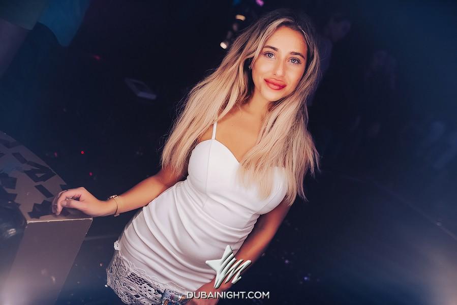 https://api.dubainight.com/static-image/legacy/event-photos/2018/10/04/photos2/1057610/boa-lounge-club-dubai-1057610_2.jpg