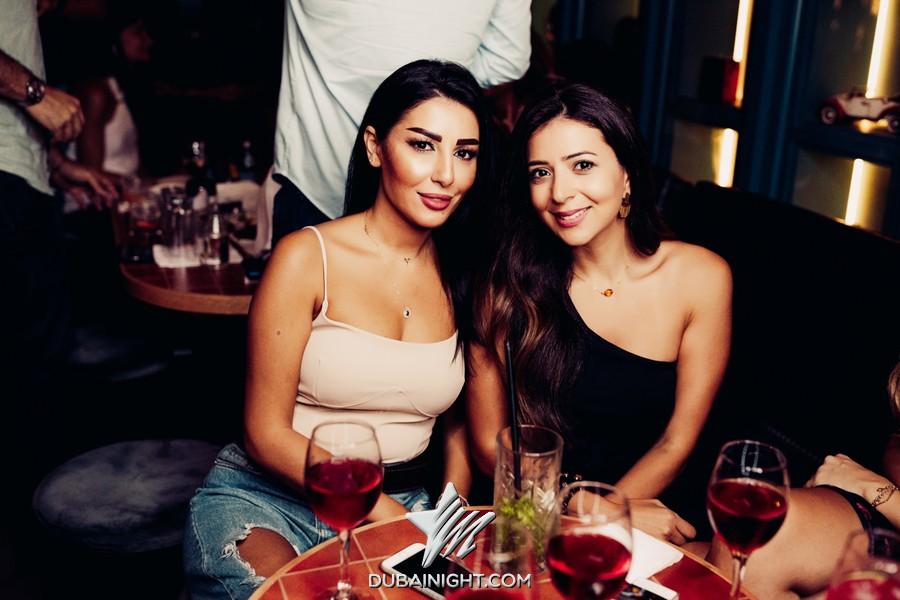 https://api.dubainight.com/static-image/legacy/event-photos/2019/09/18/photos2/1075079/antika-bar-dubai-1075079_2.jpg