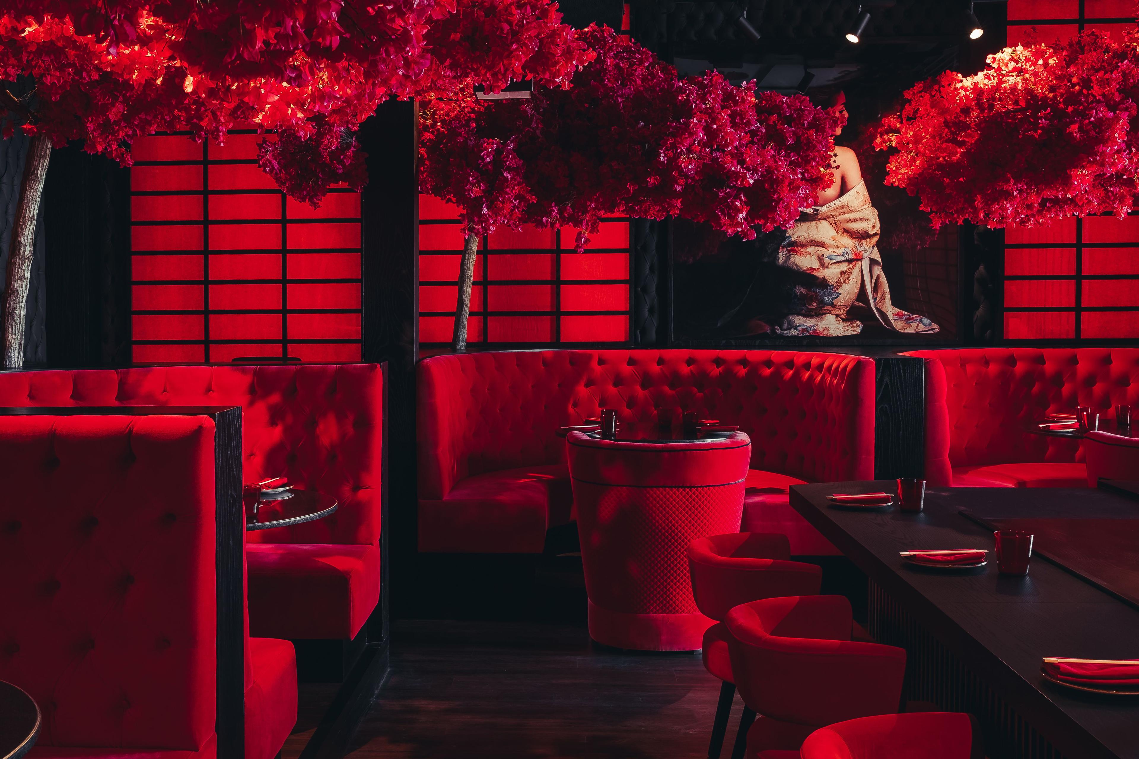 4 REASONS TO CHECK OUT THIS COOL CYBERPUNK INSPIRED JAPANESE HOTSPOT AT THE POINTE!