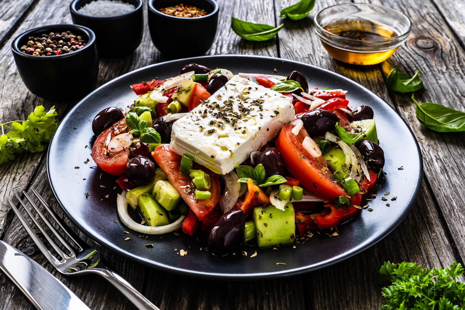 Best Greek Restaurants in Dubai: Authentic Grecian spots!