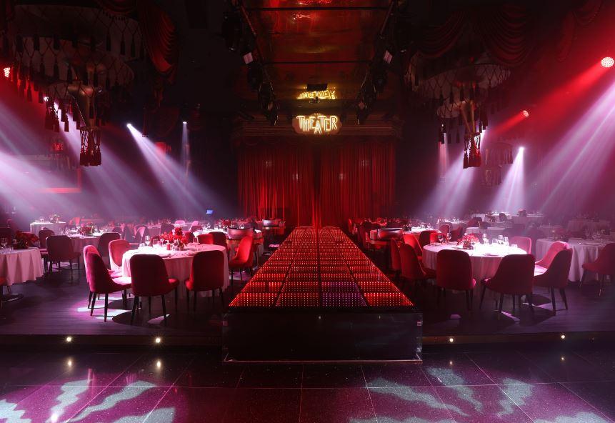 THE THEATER DUBAI PRESENTS - VIVA LA VEGAS DINNER SHOW!