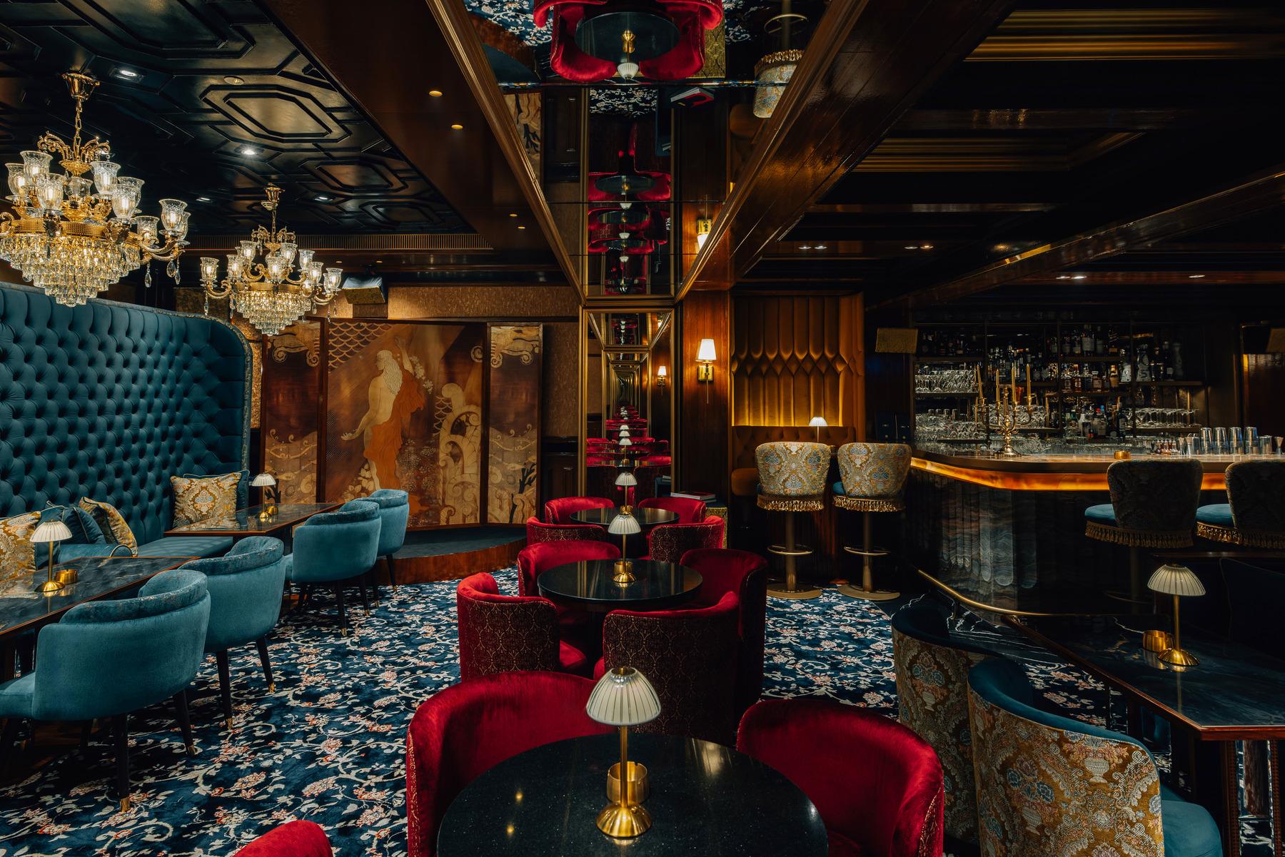  Meet Kiara: where nightlife exudes lively sophistication in the heart of DIFC.