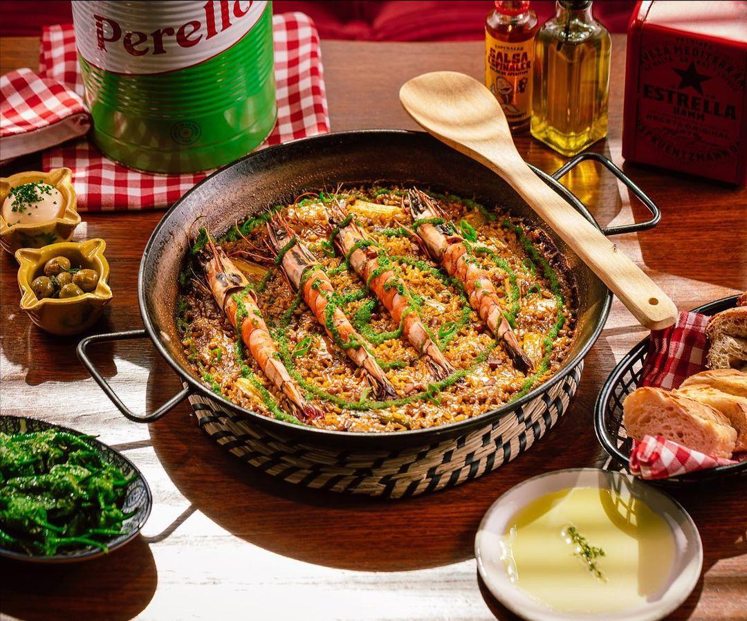 Celebrate The Festival of Sant Jordi with a Delicious Brunch at Lola Taberna