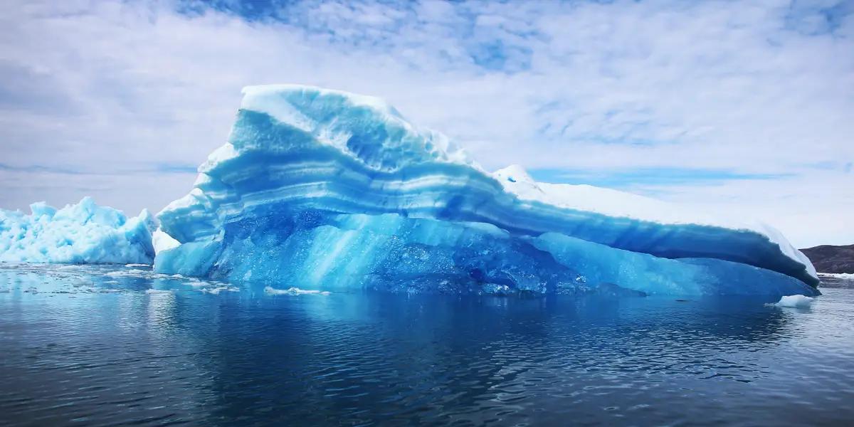 Luxury ice from arctic glaciers for elite cocktail bars in the UAE