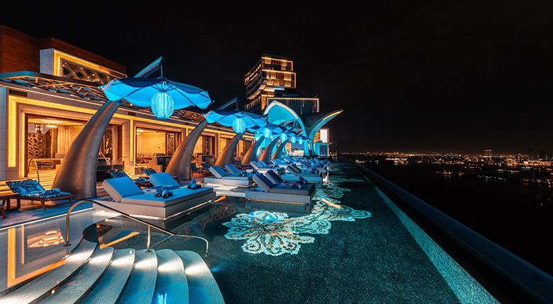 Pool night swims in Dubai: The best moonlit dips!