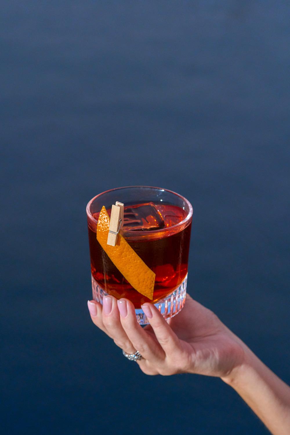 Bar Du Port celebrates Negroni Week: hosts guest shift by mixology legends!