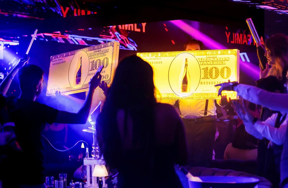 Fly Monkey at O Dubai: your ultimate Sunday party destination!