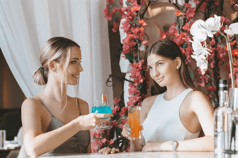 NEW STUNNING LADIES NIGHT IN DUBAI: GREEK RESTAURANT AIZA LAUNCHES SHE IS APHRODITE