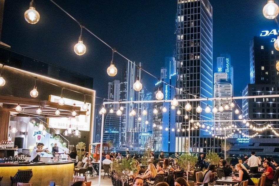2 BRUNCHES & 2 LADIES NIGHT OFFERS IN BUSINESS BAY WITH SPECTACULAR VIEWS!