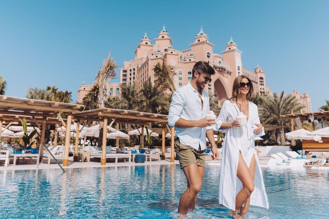 TOP DUBAI BRUNCH DEALS WITH POOL AND BEACH ACCESS 