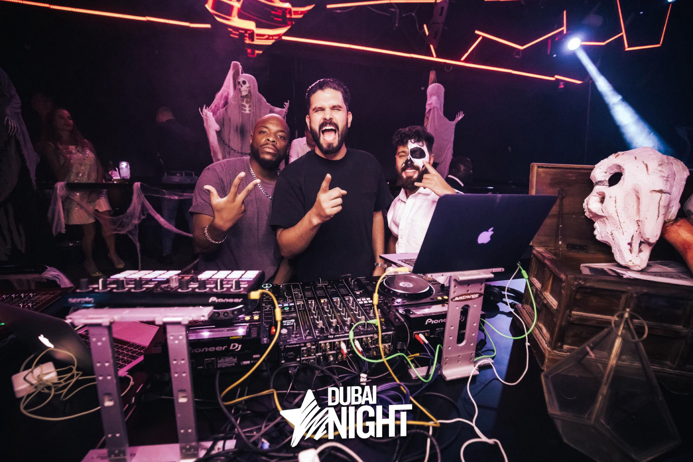https://api.dubainight.com/static-image/region_dubai/marked/0F0A2564-5480-2021-11-01.jpg