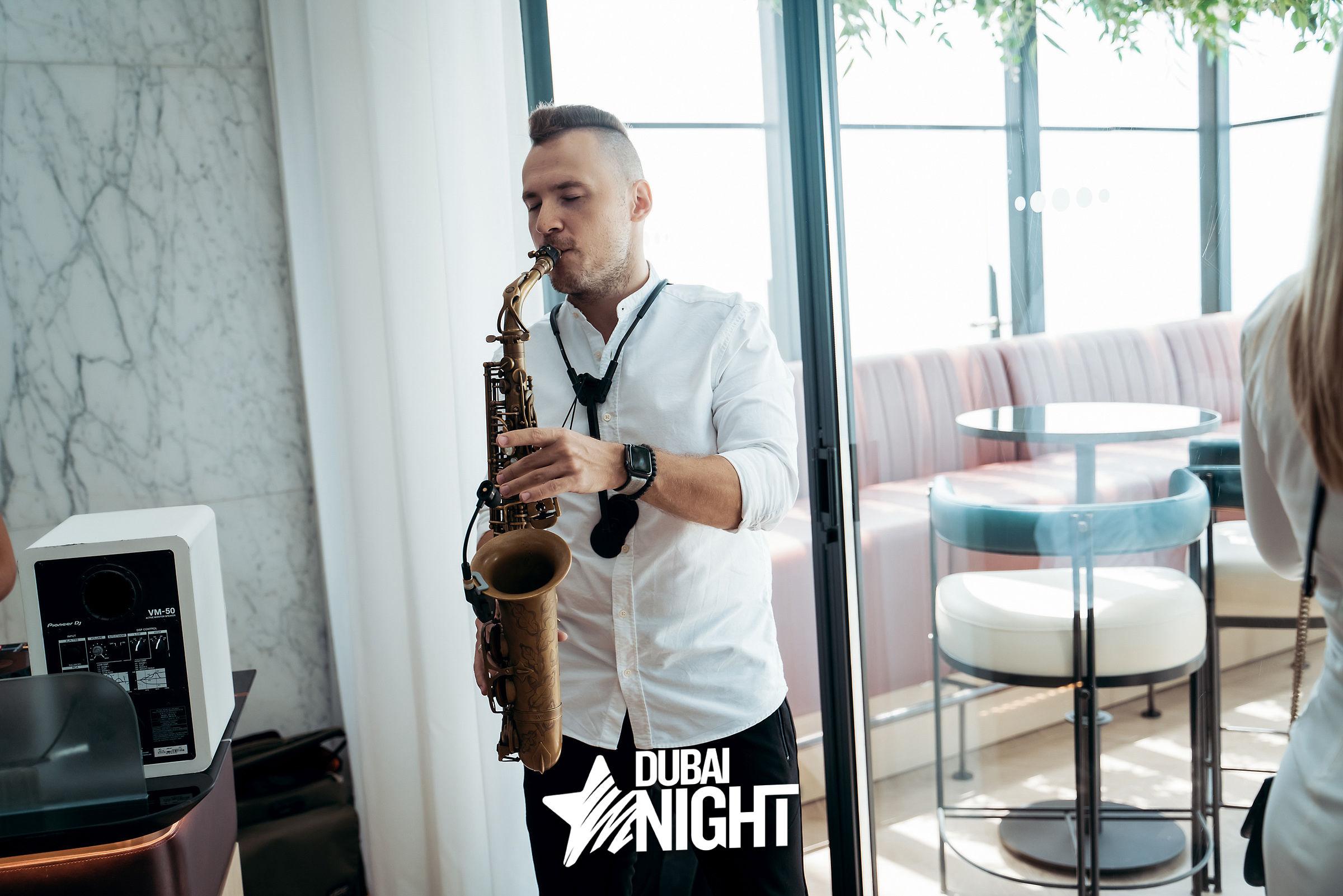 https://api.dubainight.com/static-image/region_dubai/marked/1-%2819%20of%206-6985-2023-07-17.jpg