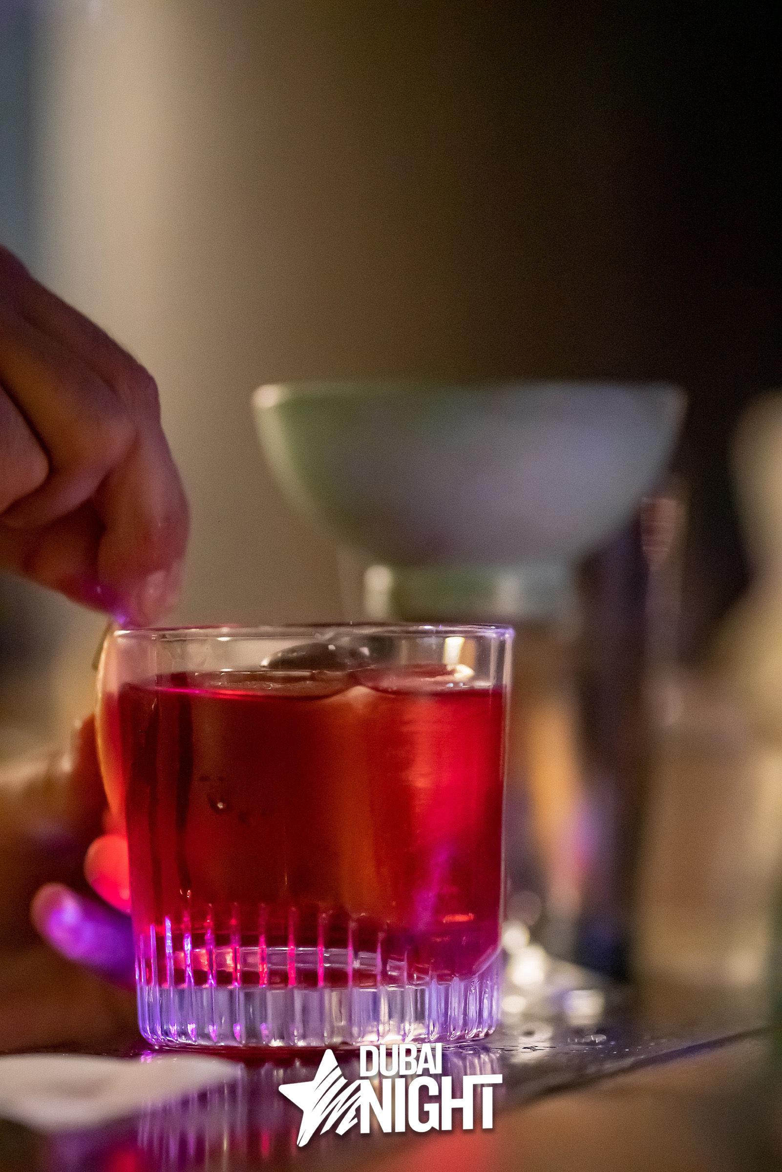 https://api.dubainight.com/static-image/region_dubai/marked/1-%2878%20of%201-3386-2023-09-11.jpg