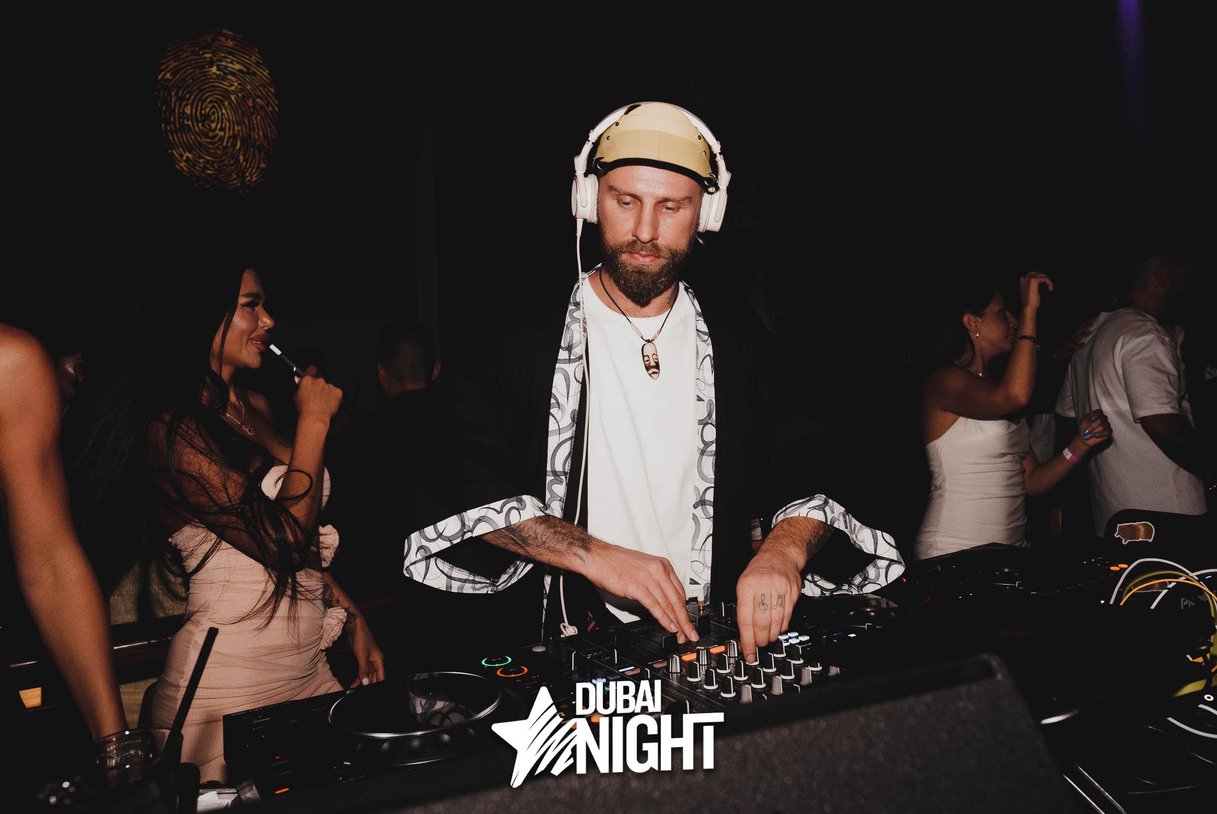 https://api.dubainight.com/static-image/region_dubai/marked/1-2-8210-2023-09-15.jpg