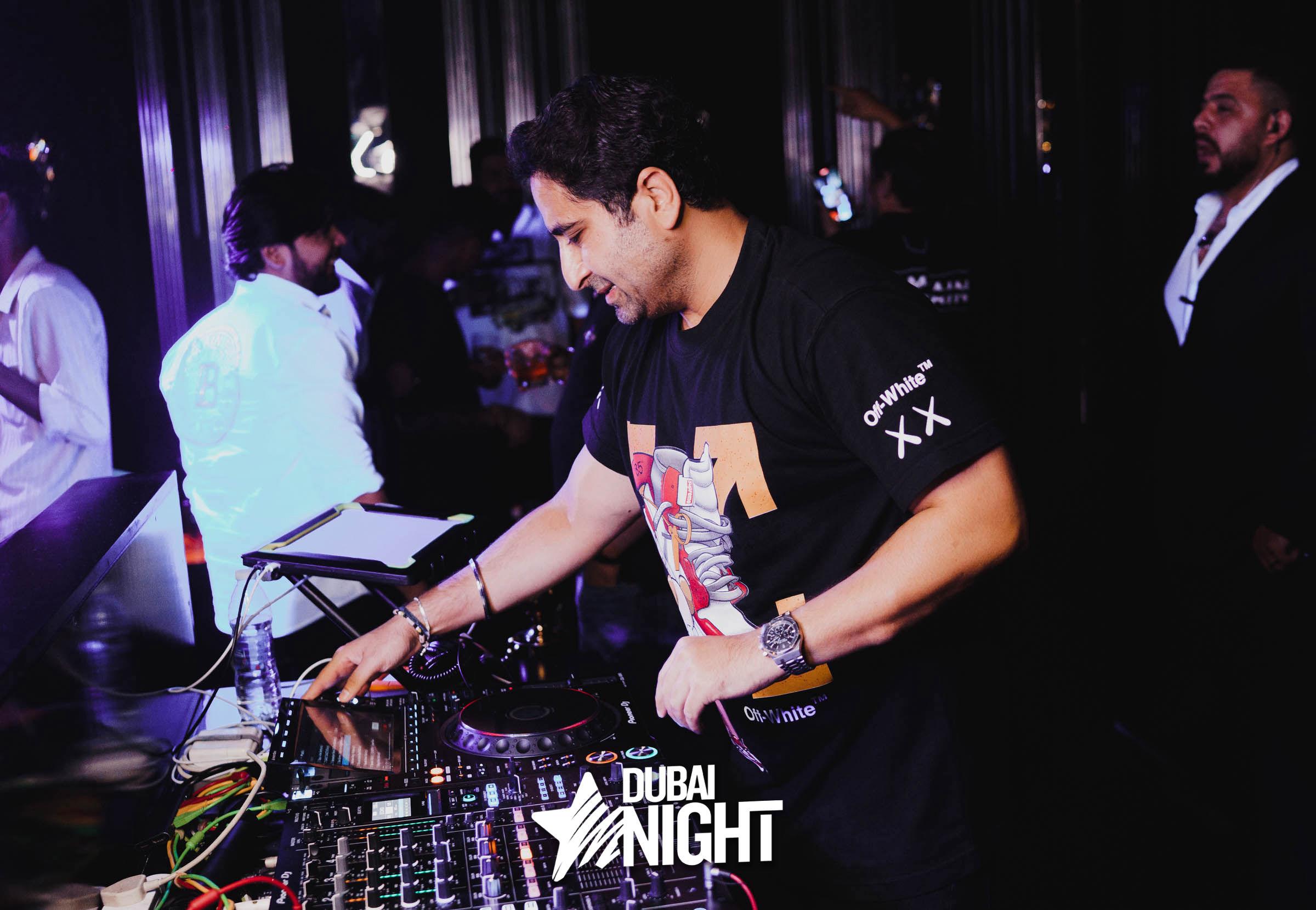 https://api.dubainight.com/static-image/region_dubai/marked/1-22-3825-2023-09-10.jpg