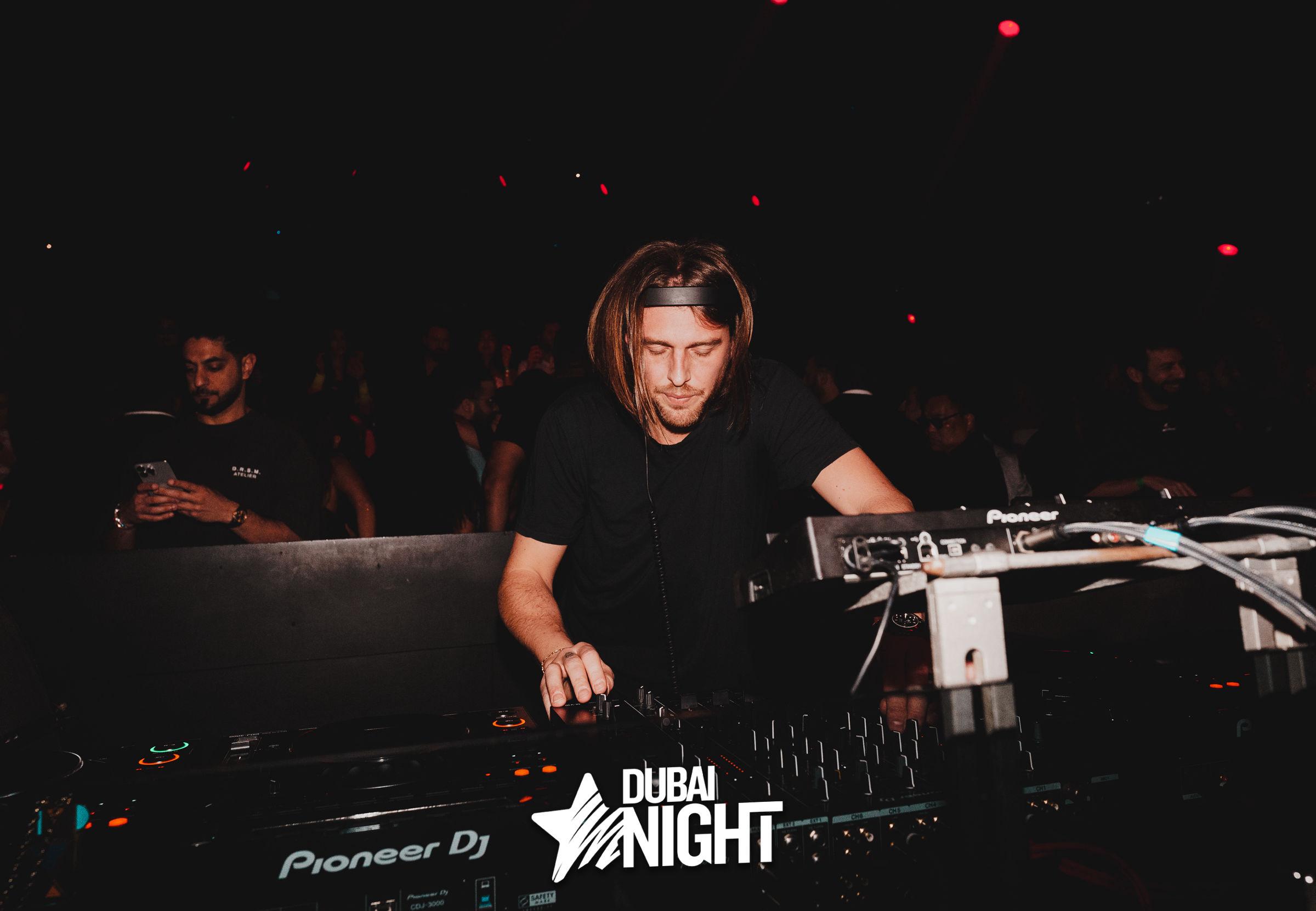 https://api.dubainight.com/static-image/region_dubai/marked/1-34-8552-2024-01-07.jpg