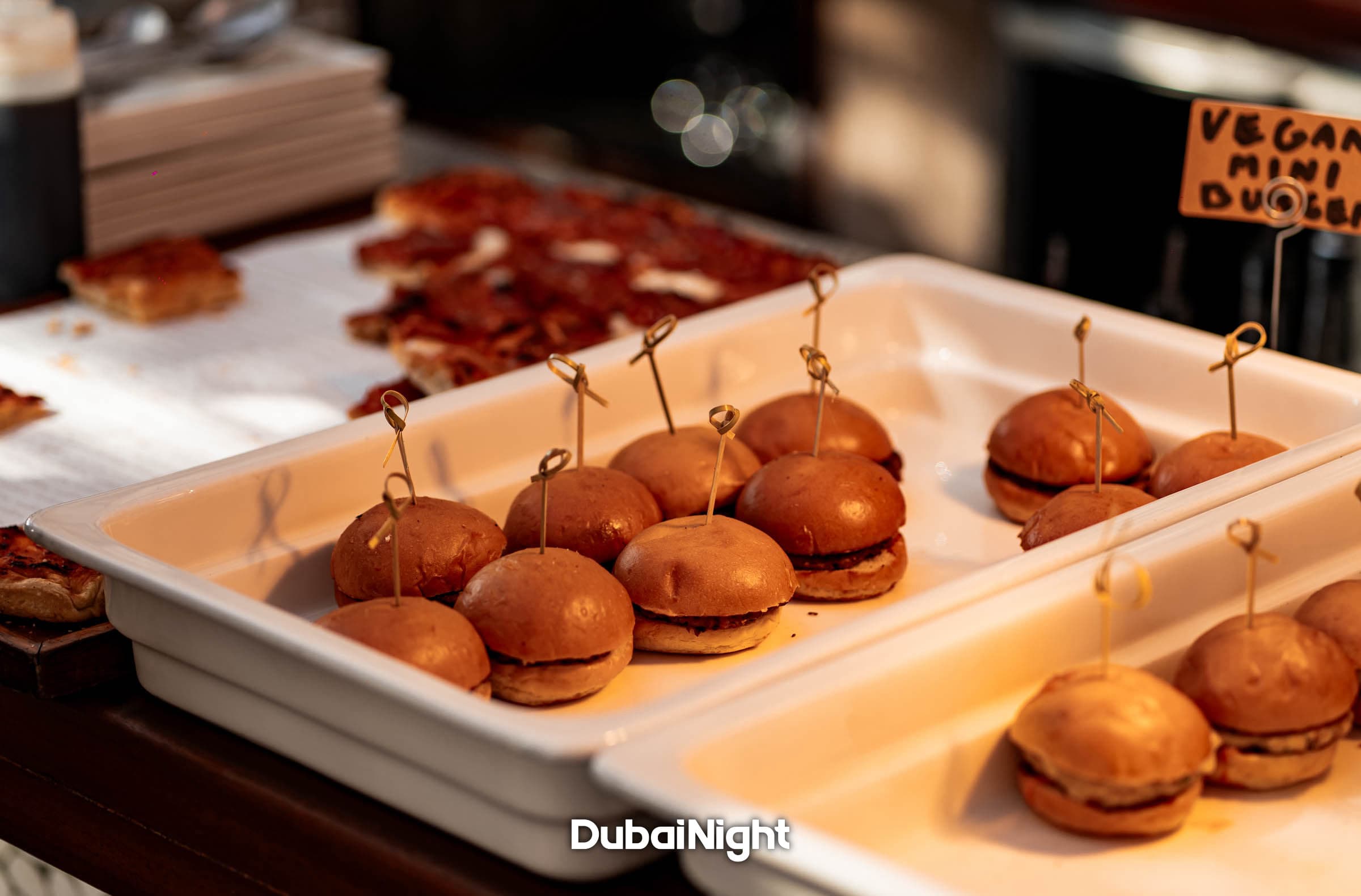 https://api.dubainight.com/static-image/region_dubai/marked/1-37-699-2026-10-16.jpg