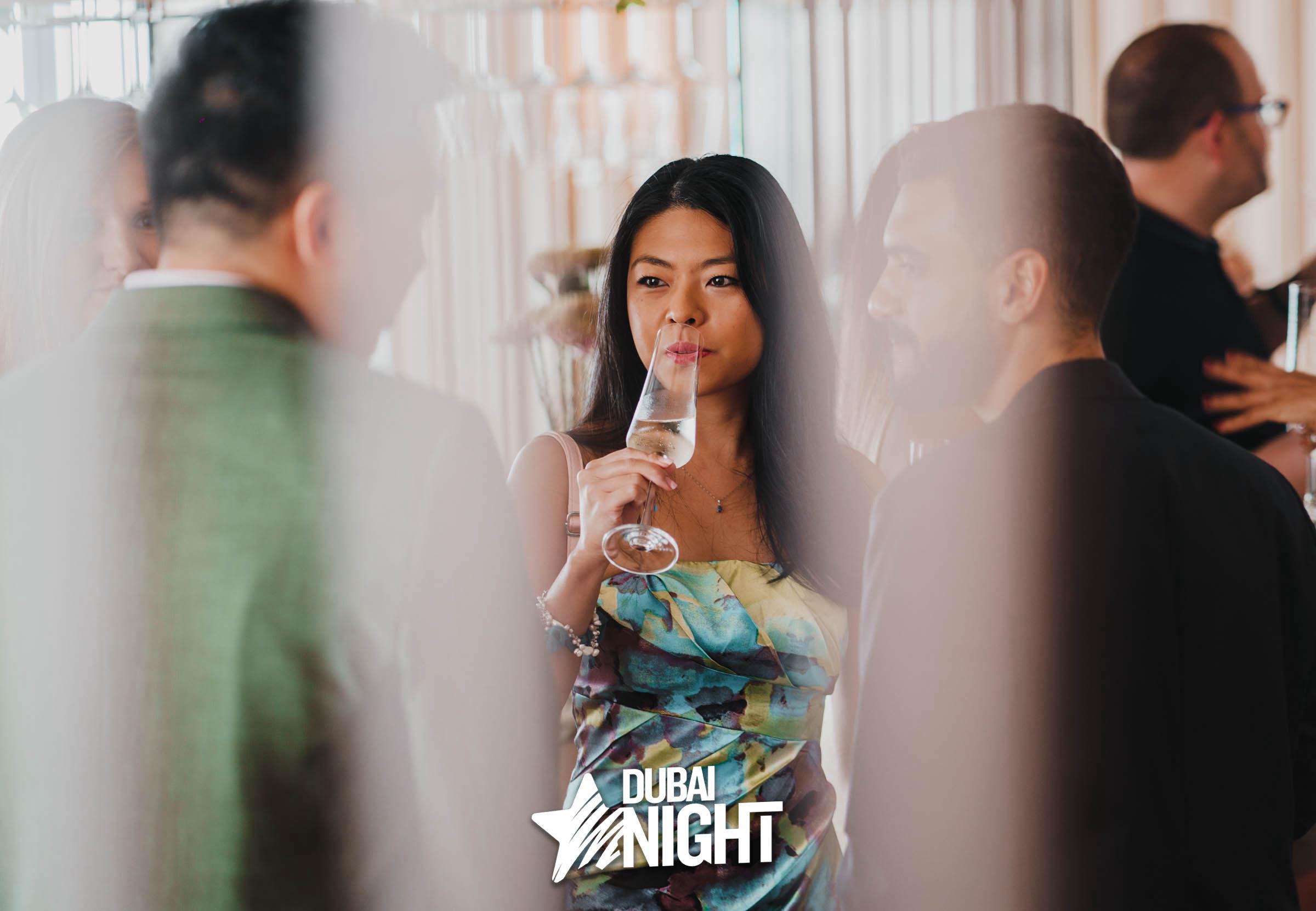 https://api.dubainight.com/static-image/region_dubai/marked/1-52-3223-2023-08-13.jpg