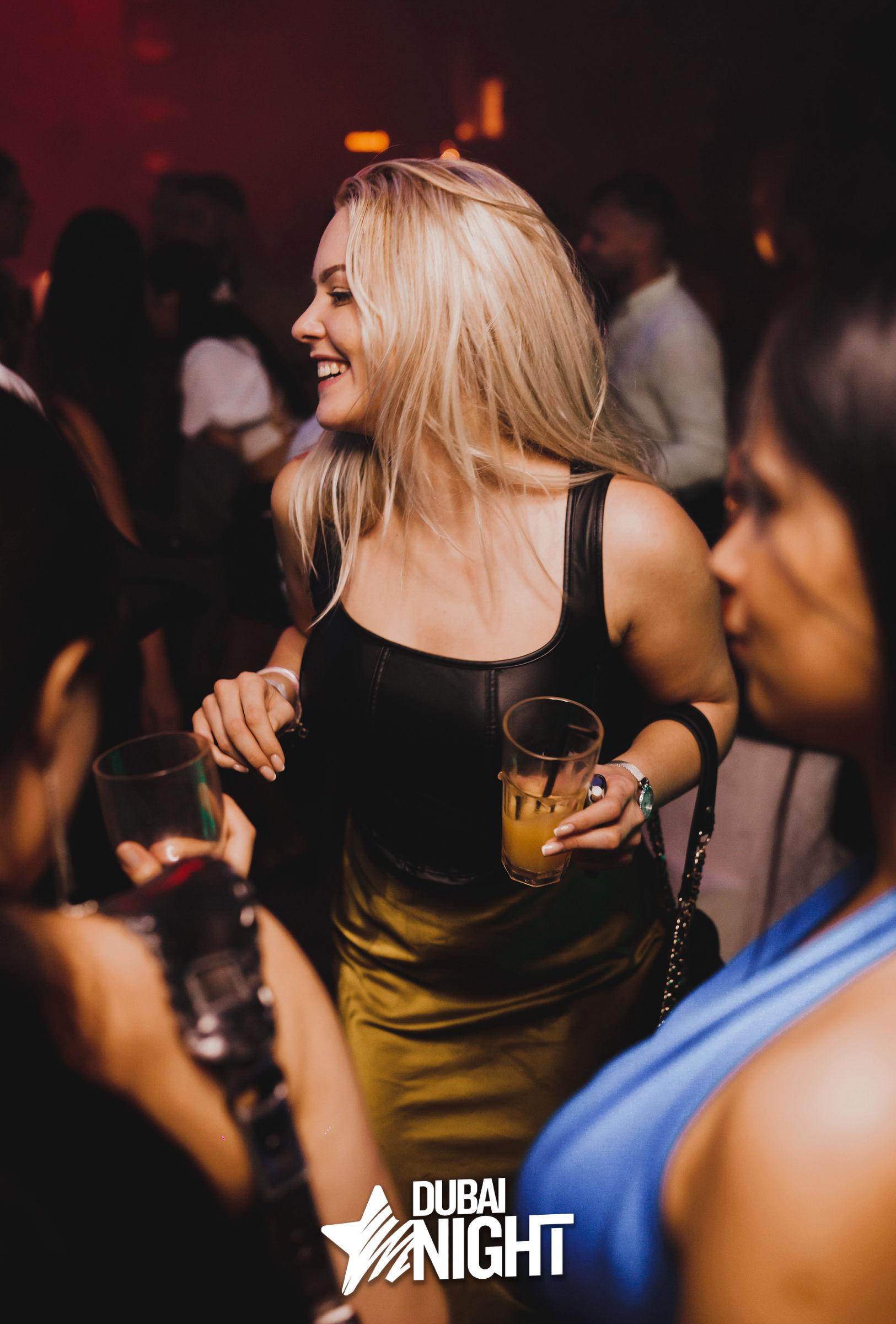 https://api.dubainight.com/static-image/region_dubai/marked/1-52-4843-2023-12-06.jpg