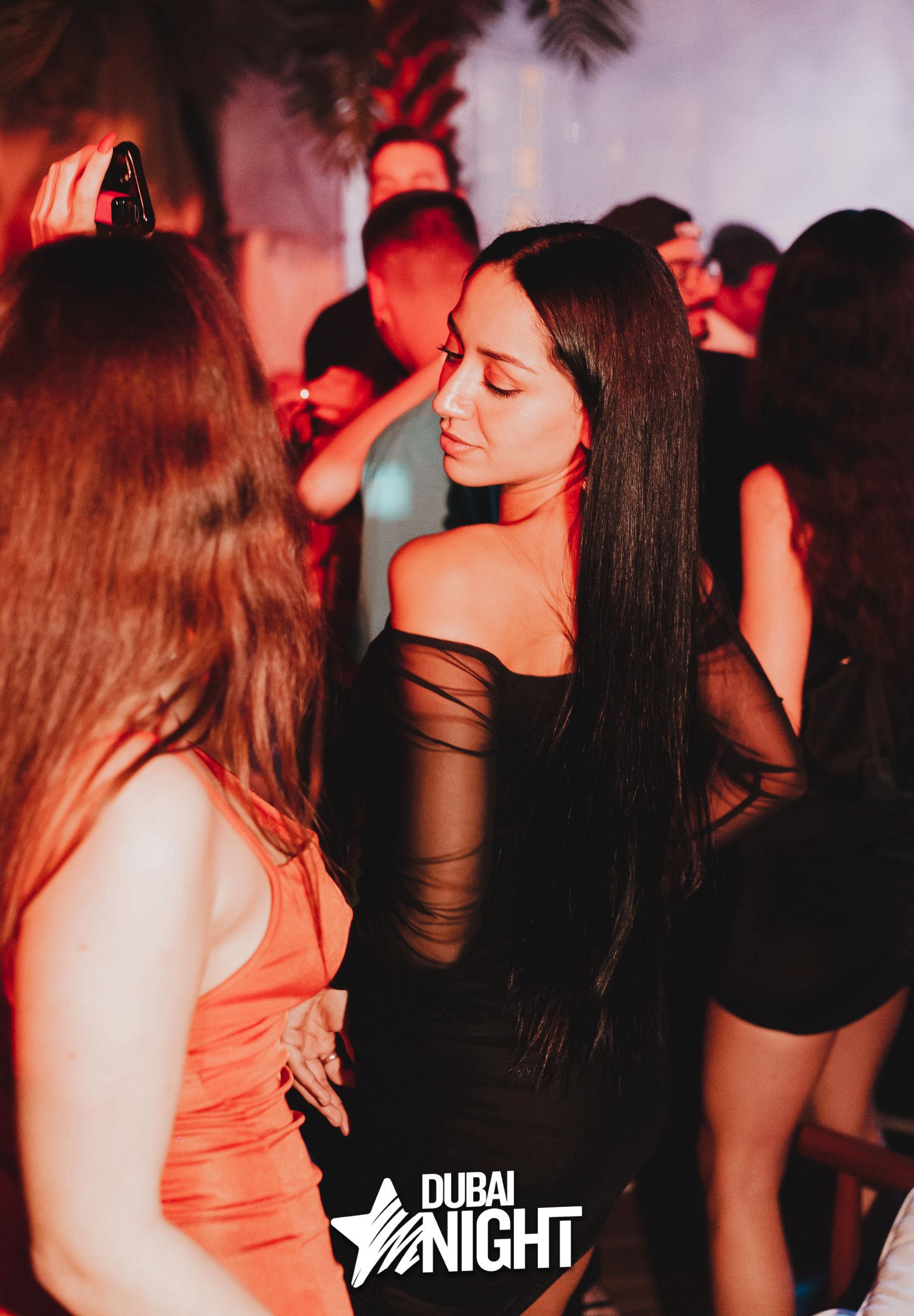 https://api.dubainight.com/static-image/region_dubai/marked/1-78-7911-2024-01-03.jpg