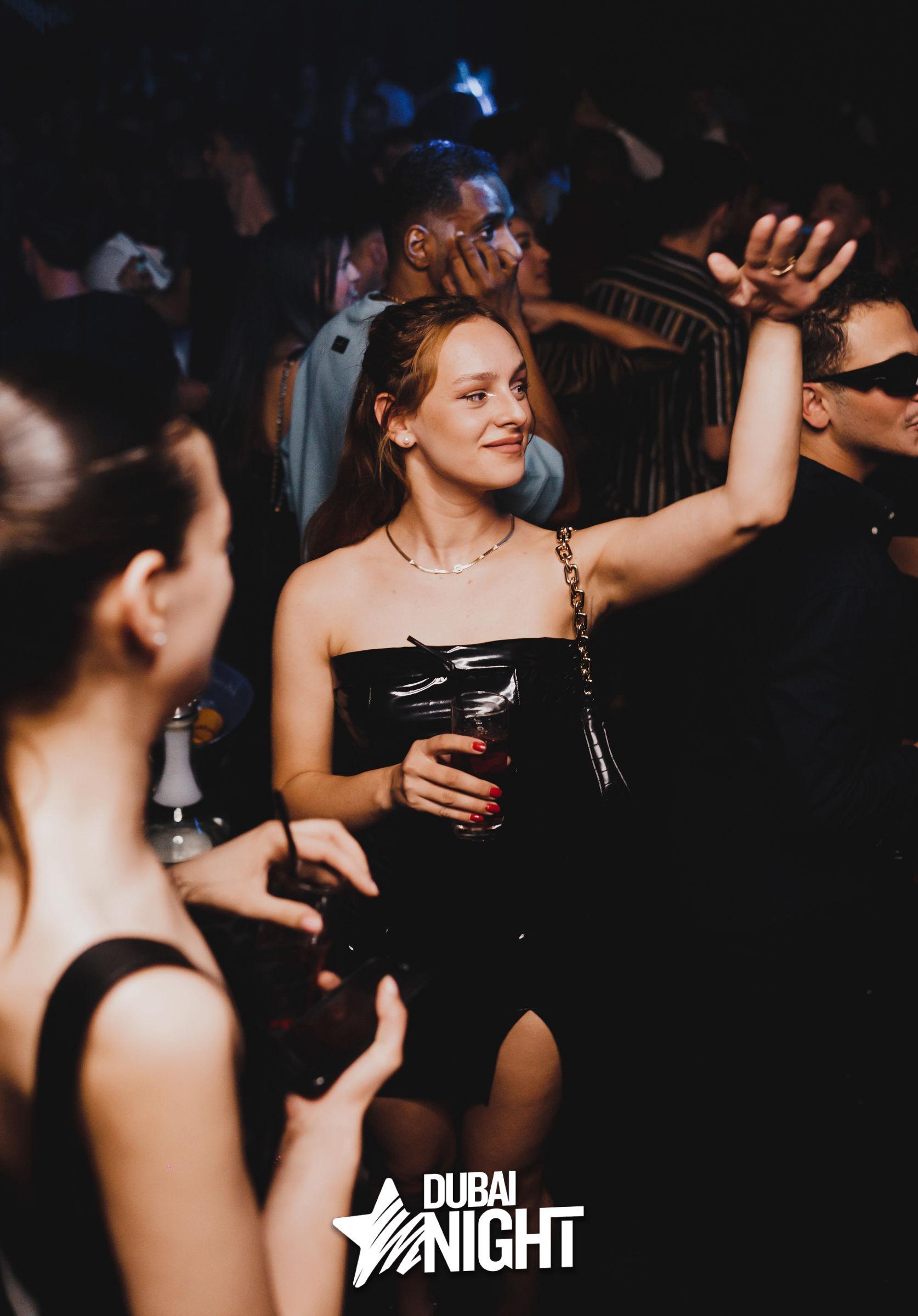 https://api.dubainight.com/static-image/region_dubai/marked/1-95-4103-2023-12-01.jpg
