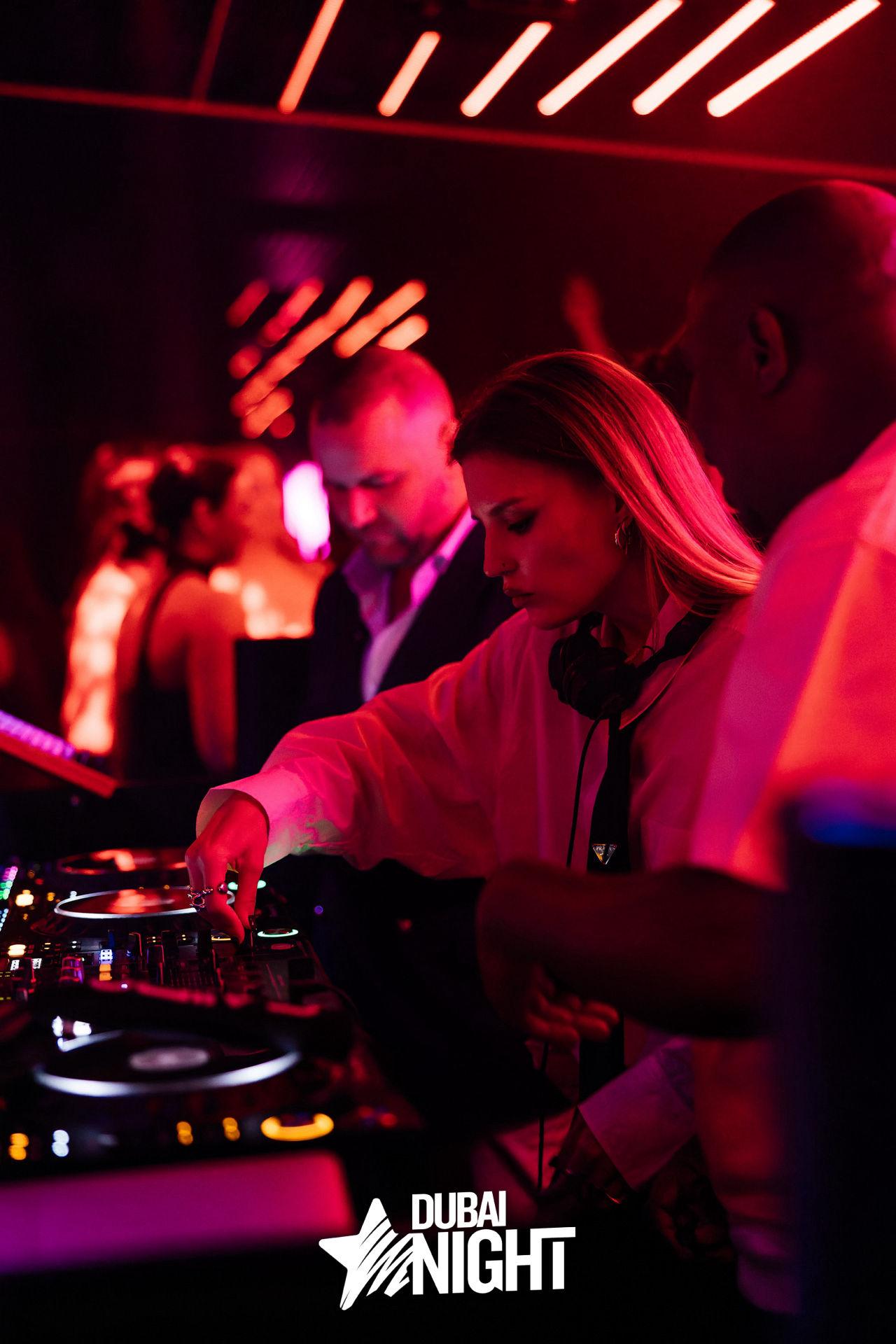 https://api.dubainight.com/static-image/region_dubai/marked/1DXB1832-CR3-818-2025-10-20.jpg