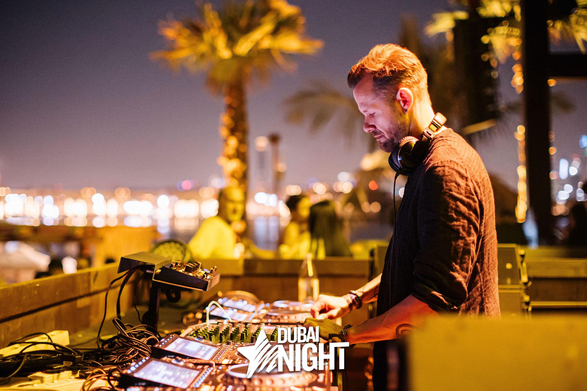 https://api.dubainight.com/static-image/region_dubai/marked/1VKP9184-7028-2021-12-19.jpg