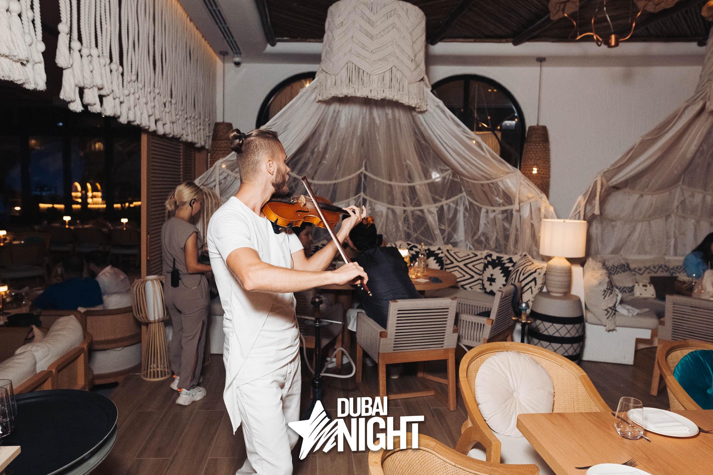 https://api.dubainight.com/static-image/region_dubai/marked/4M3A2032-915-2022-06-26.jpg