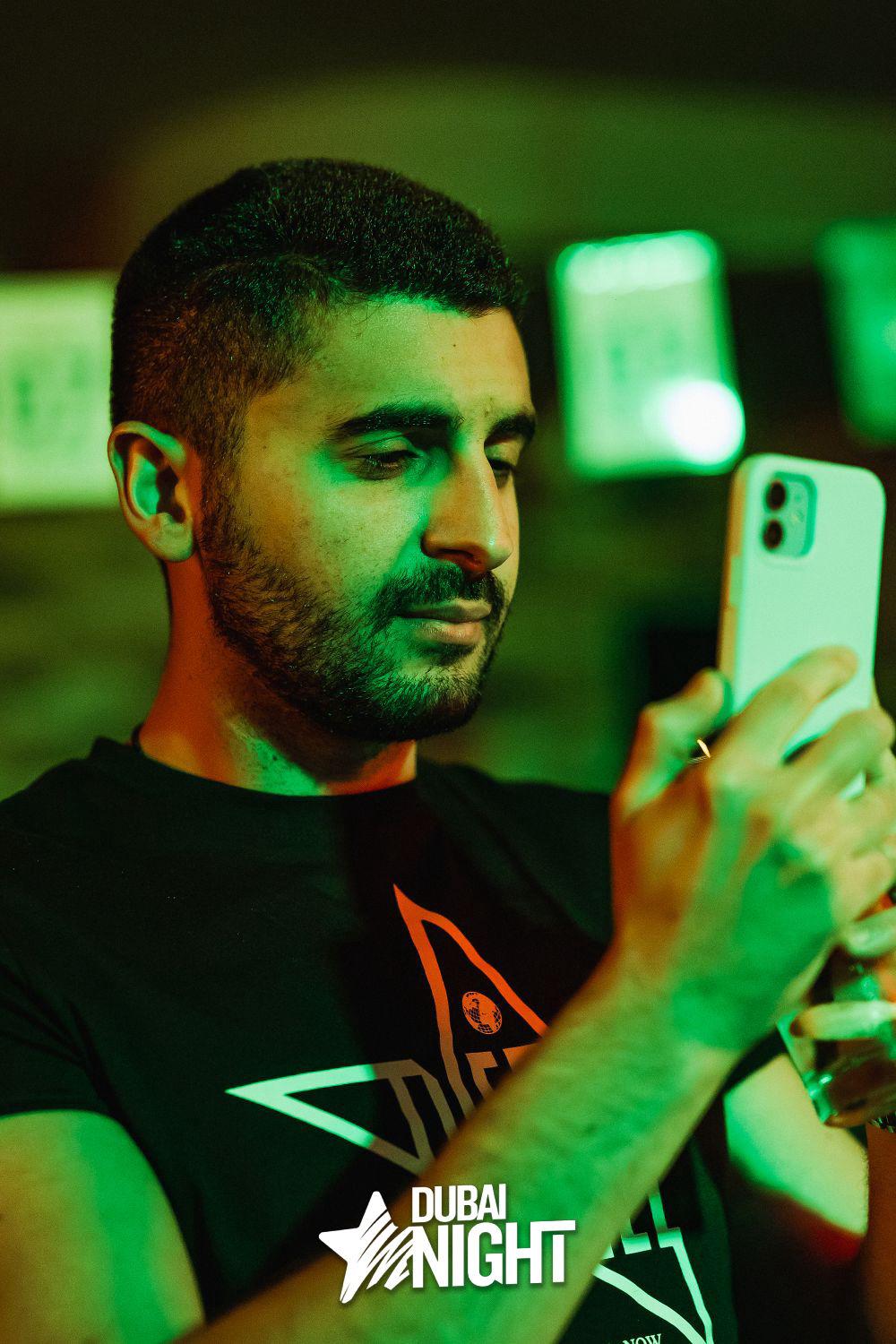 https://api.dubainight.com/static-image/region_dubai/marked/AND_0407-7935-2022-12-19.jpg