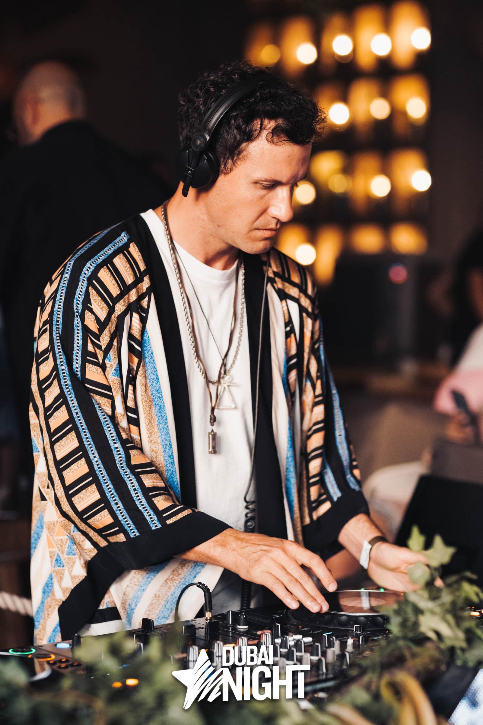 https://api.dubainight.com/static-image/region_dubai/marked/CST00404-1617-2022-03-30.jpg