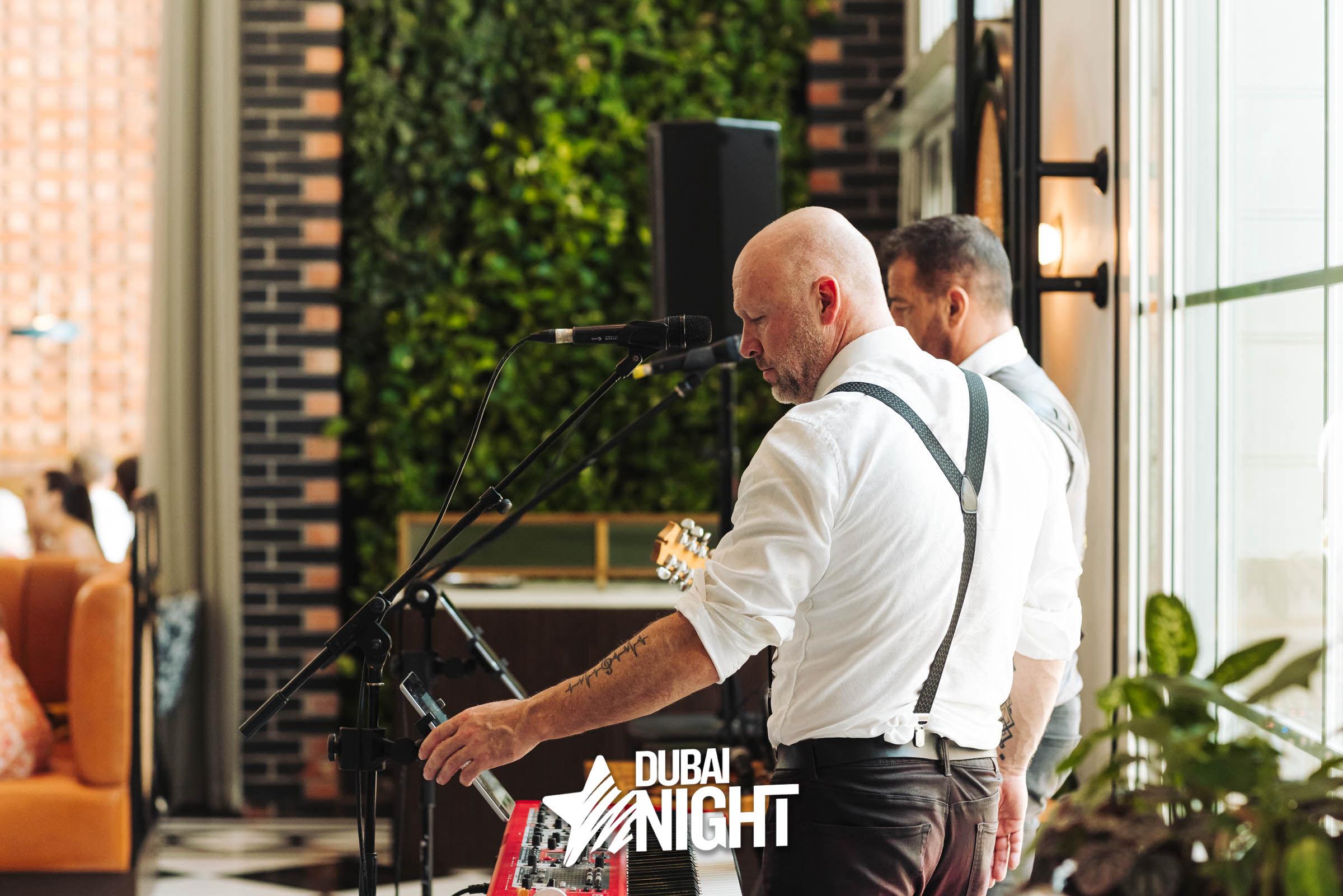 https://api.dubainight.com/static-image/region_dubai/marked/CST03295-6912-2022-09-17.jpg