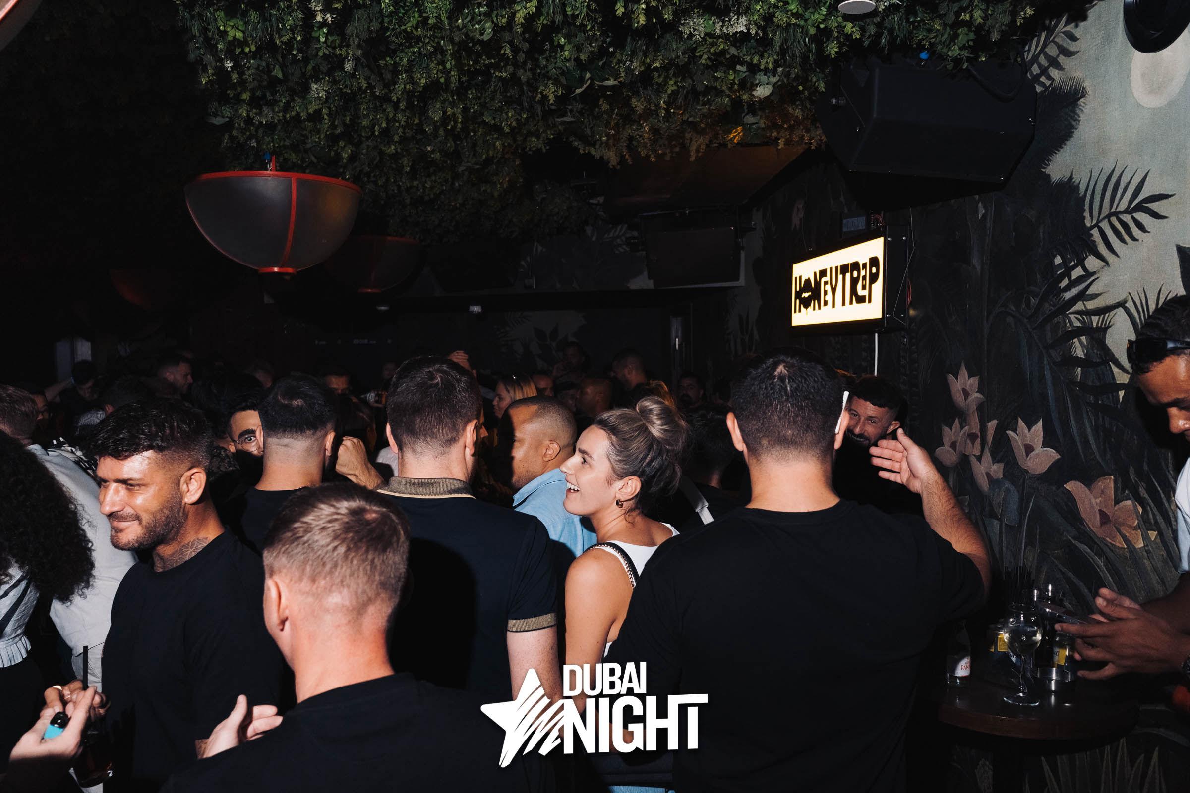 https://api.dubainight.com/static-image/region_dubai/marked/CST04893-5275-2023-07-11.jpg