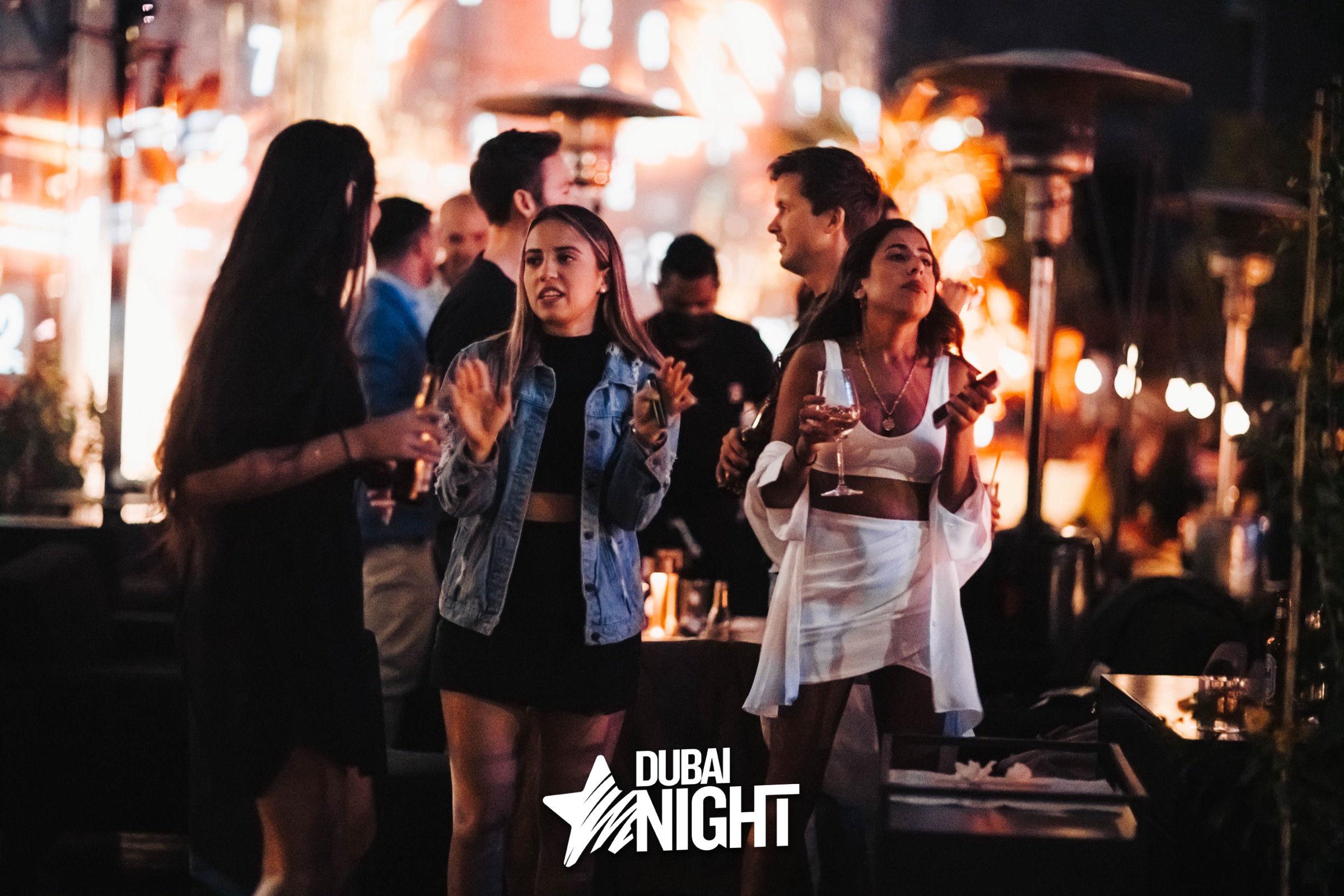 https://api.dubainight.com/static-image/region_dubai/marked/CST05302-7494-2021-12-16.jpg