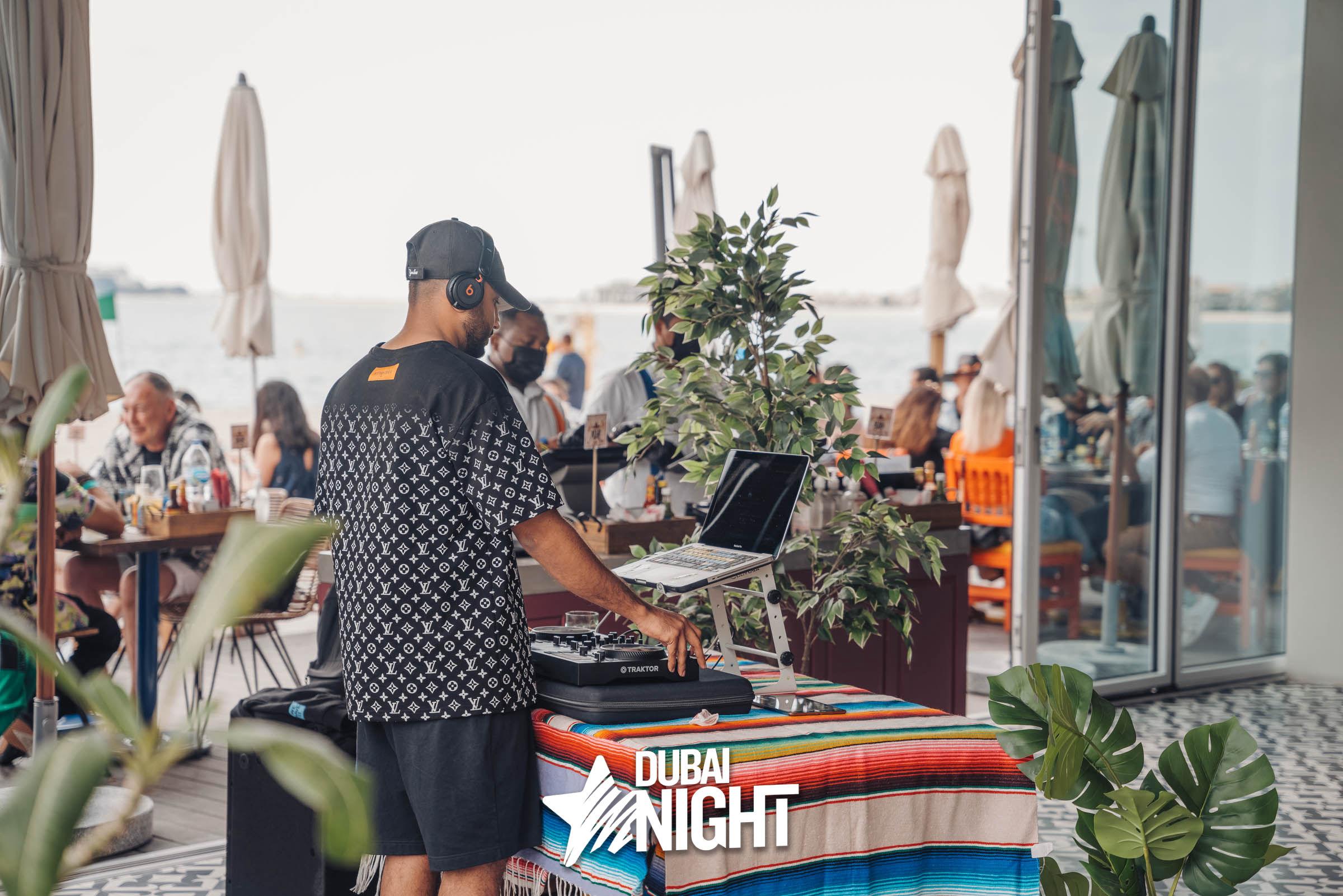 https://api.dubainight.com/static-image/region_dubai/marked/CST05587-2502-2022-02-14.jpg