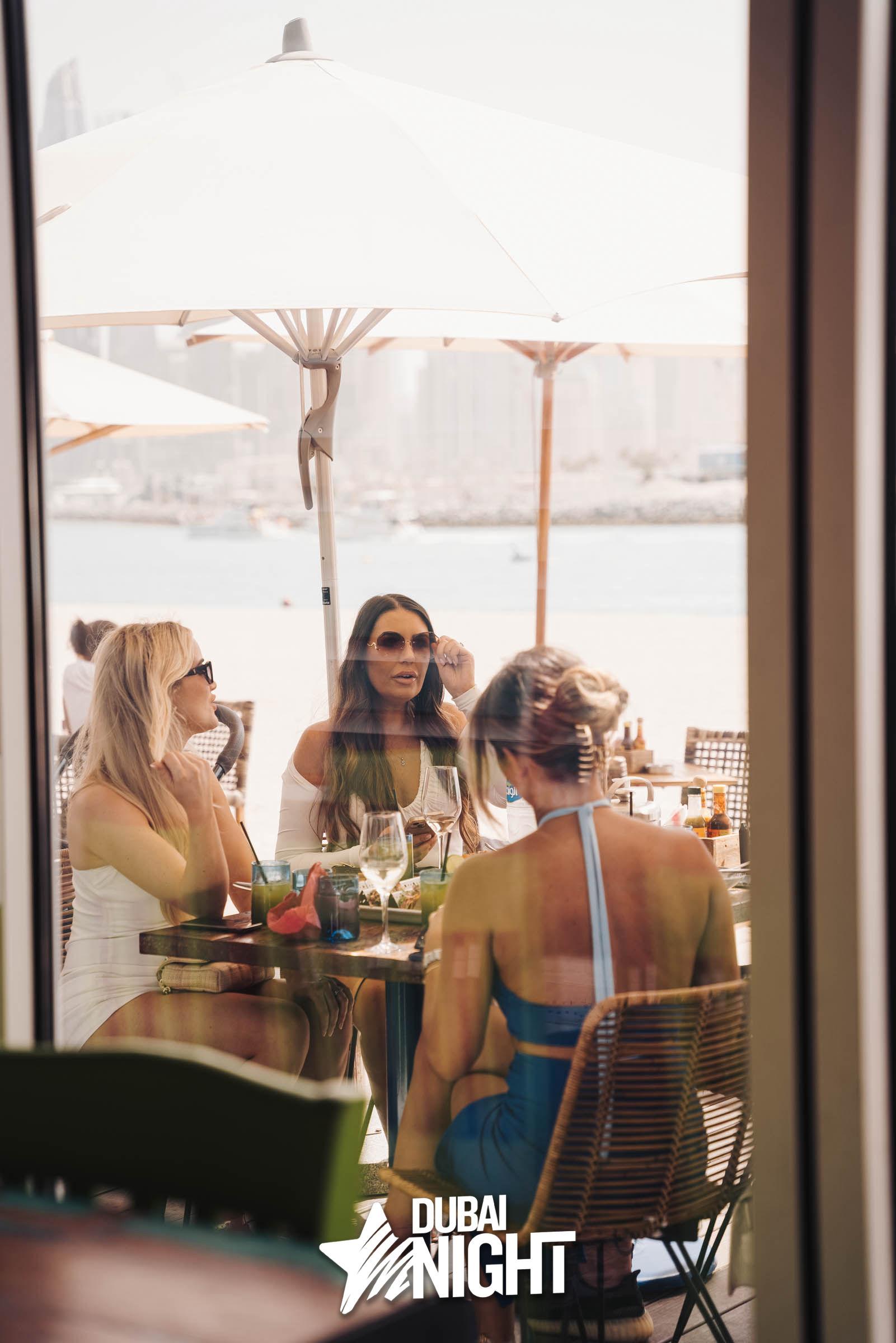 https://api.dubainight.com/static-image/region_dubai/marked/CST09956-6182-2022-03-30.jpg
