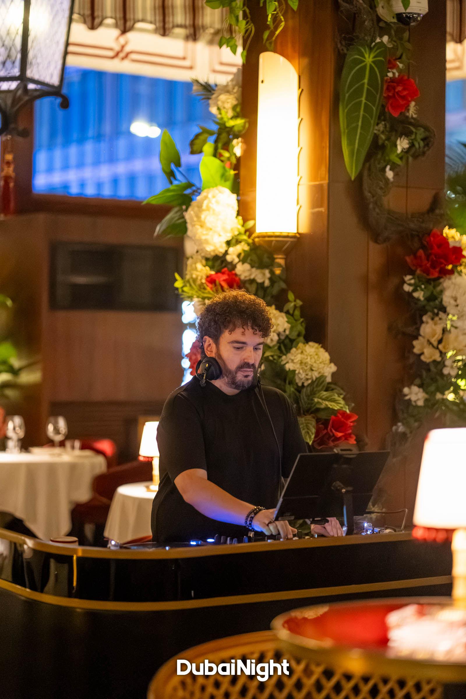 https://api.dubainight.com/static-image/region_dubai/marked/DSC00444-9727-2026-04-18.jpg