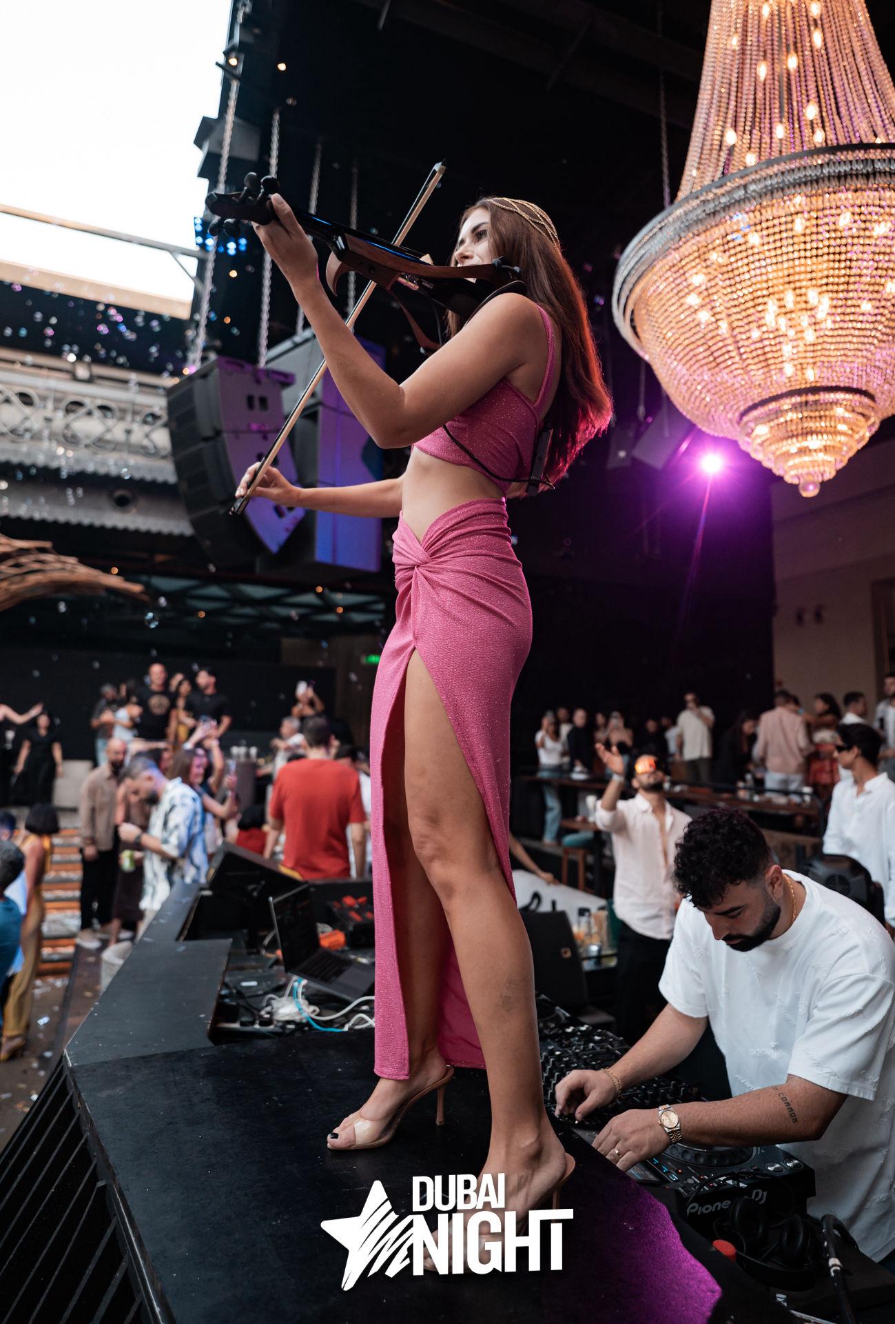https://api.dubainight.com/static-image/region_dubai/marked/DSC01843-1332-2025-10-05.jpg