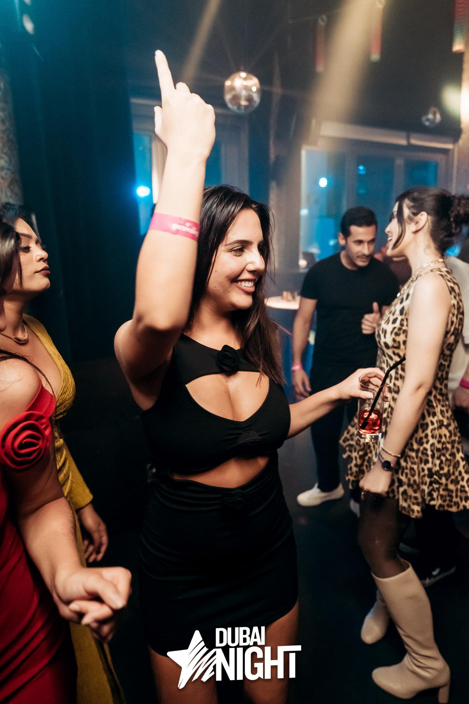 https://api.dubainight.com/static-image/region_dubai/marked/DSC05187-425-2024-12-30.jpg