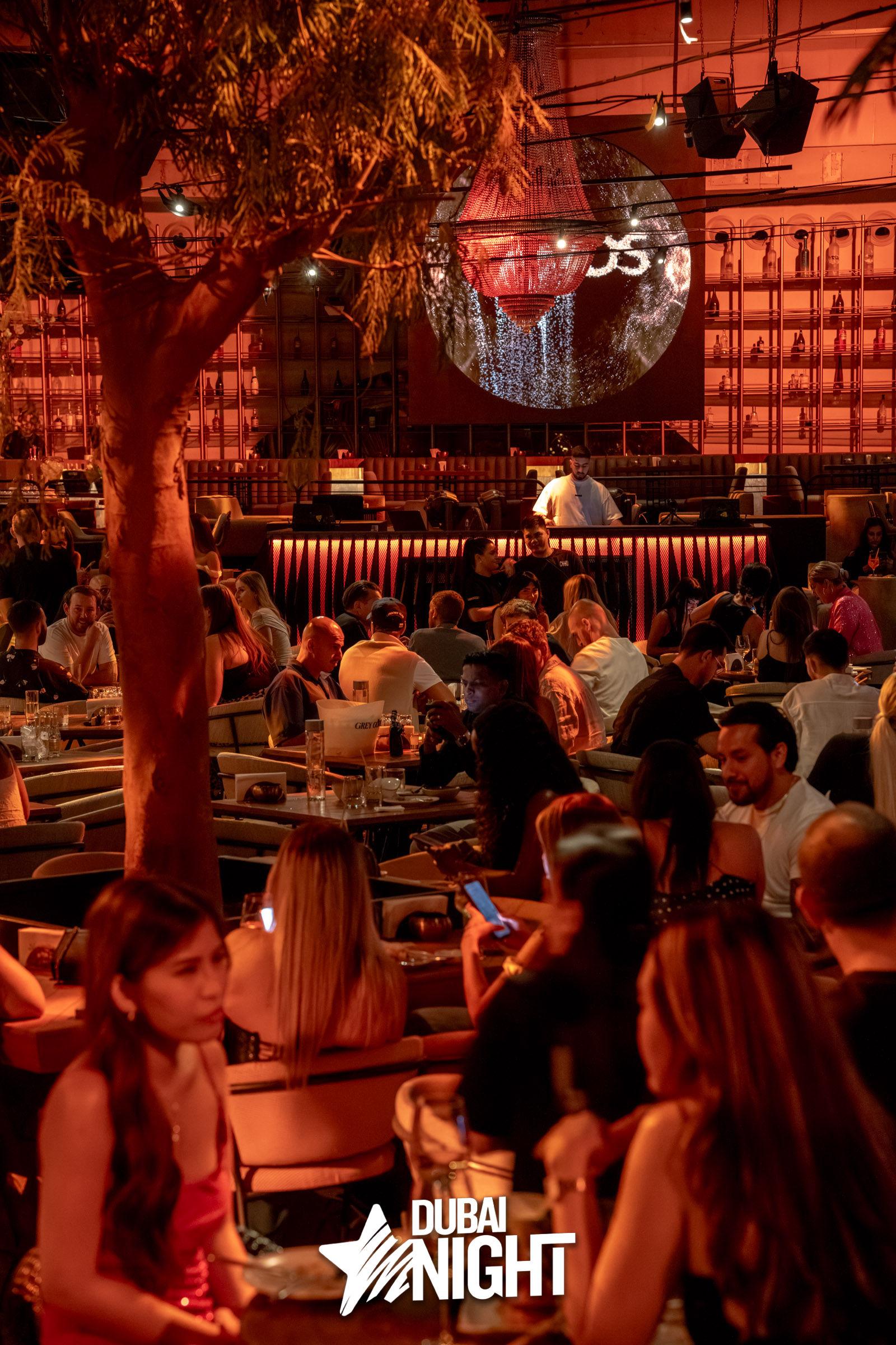 https://api.dubainight.com/static-image/region_dubai/marked/DSC05680-1995-2025-10-10.jpg