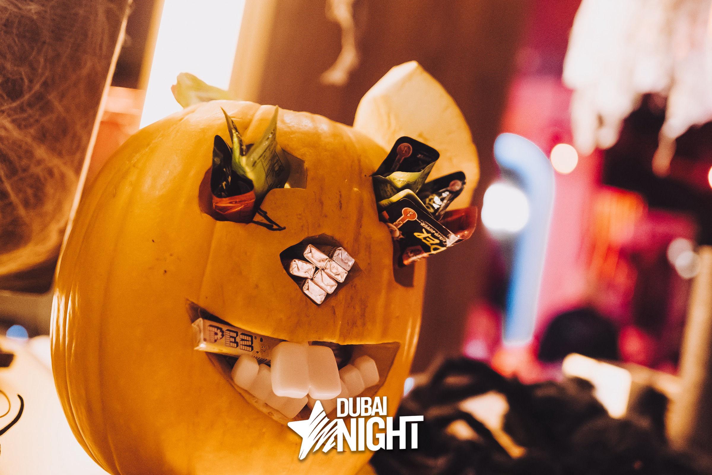 https://api.dubainight.com/static-image/region_dubai/marked/VTL03716-4350-2021-11-01.jpg