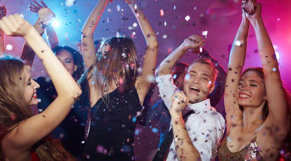 ITS FINALLY HAPPENING: DUBAI CLUBS ARE OPEN LONGER THAN BEFORE NOW!