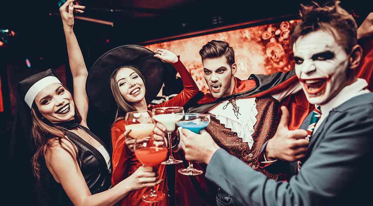 COOL JUNGLE THEMED HALLOWEEN PARTY AT THIS PALM JUMEIRAH ROOFTOP BAR