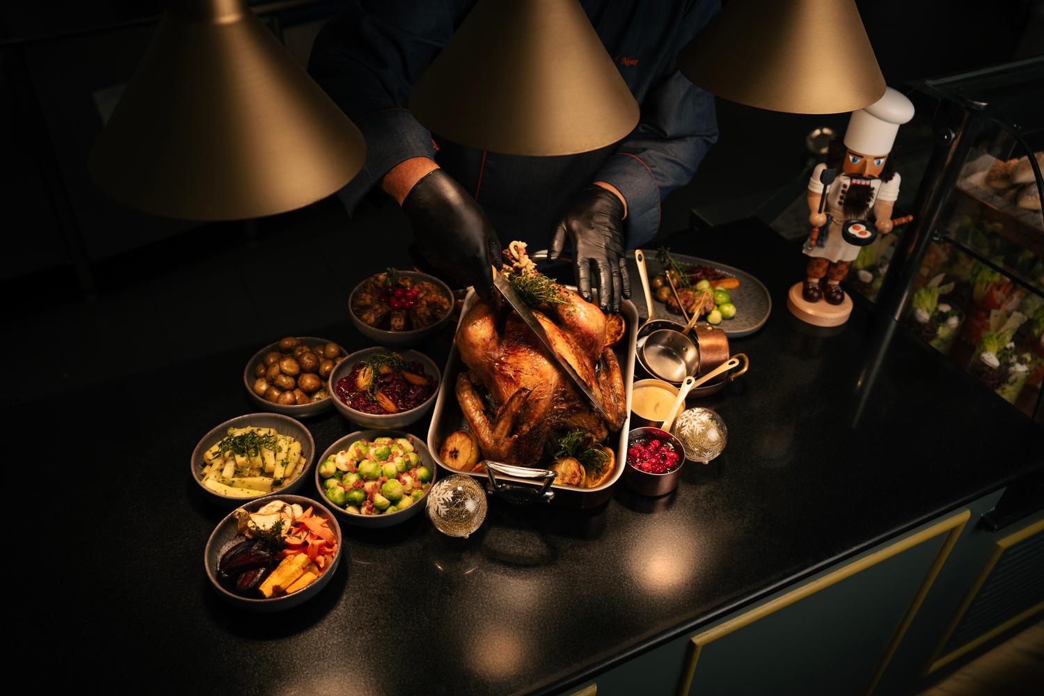 Fairmont Dubai Festive Celebrations 2025: Season of sparkle lights up the heart of the city